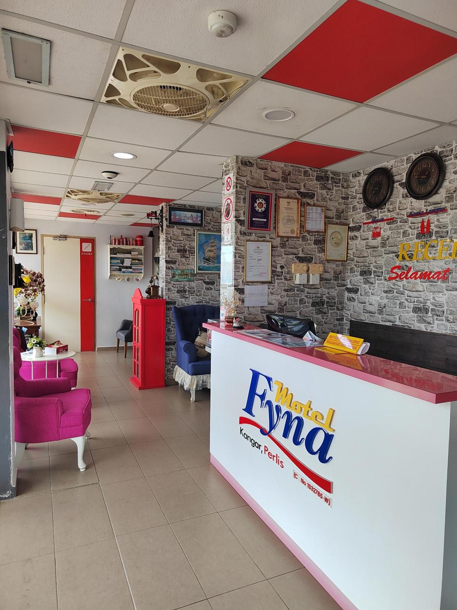 Motel Fyna Kangar Exterior foto